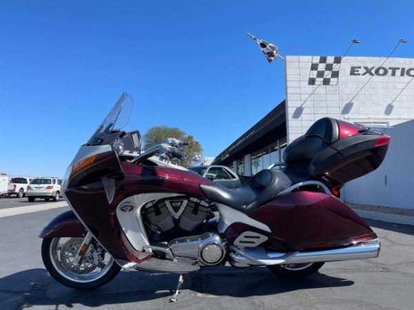 Used-2009-Victory-Vision