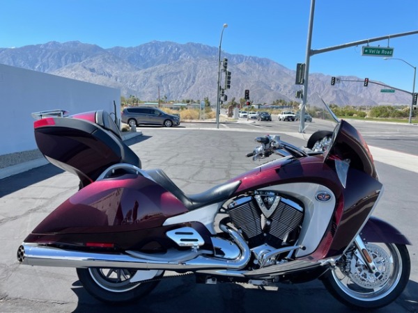 Used-2009-Victory-Vision