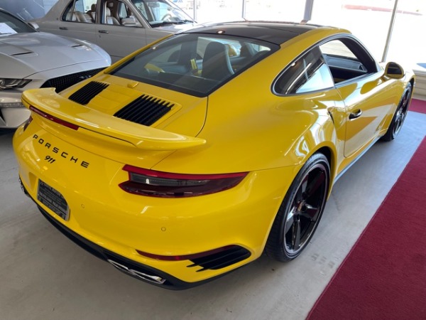 Used-2017-Porsche-911-Turbo