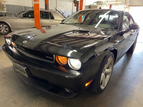 Used-2008-Dodge-Challenger-500-Ltd-Edition-SRT8