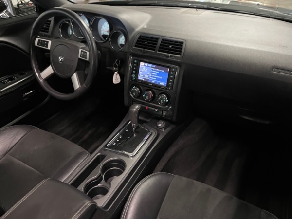 Used-2008-Dodge-Challenger-500-Ltd-Edition-SRT8