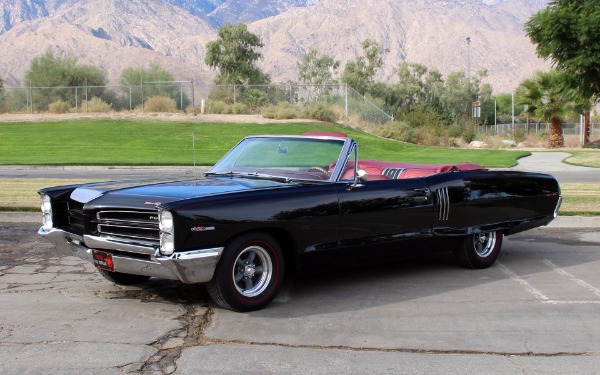 Used-1966-Pontiac-Catalina-2+2