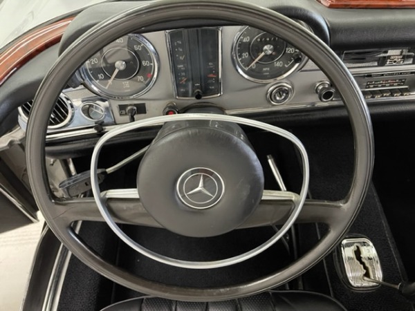 Used-1971-Mercedes-Benz-280-SL