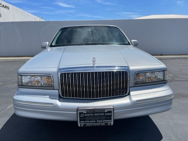 Used-1997-Lincoln-Town-Car-Cartier