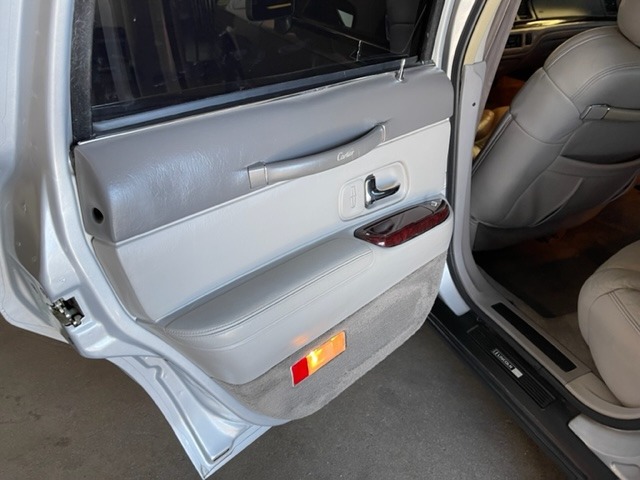 1997 lincoln town car driver side shop door panel