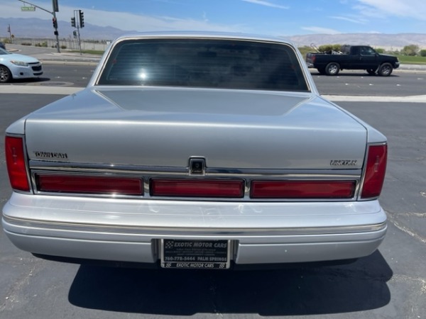 Used-1997-Lincoln-Town-Car-Cartier