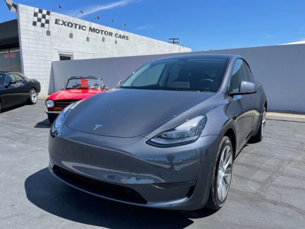 Used-2022-Tesla-Model-Y-Long-Range