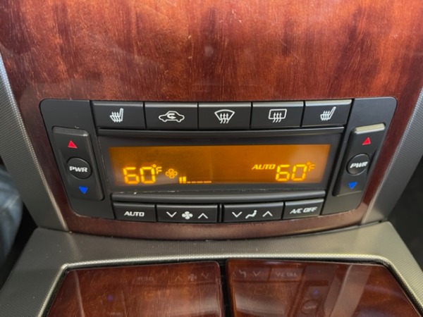 Used-2008-Cadillac-XLR