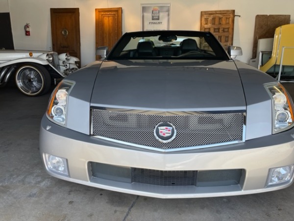 Used-2008-Cadillac-XLR