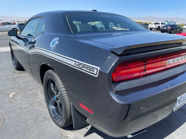 Used-2010-Dodge-Challenger-Mopar-10-R/T