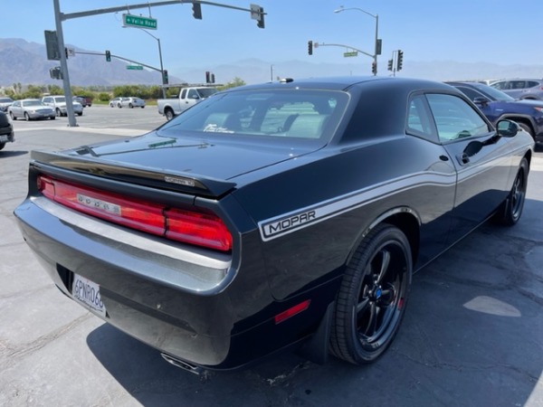 Used-2010-Dodge-Challenger-Mopar-10-R/T