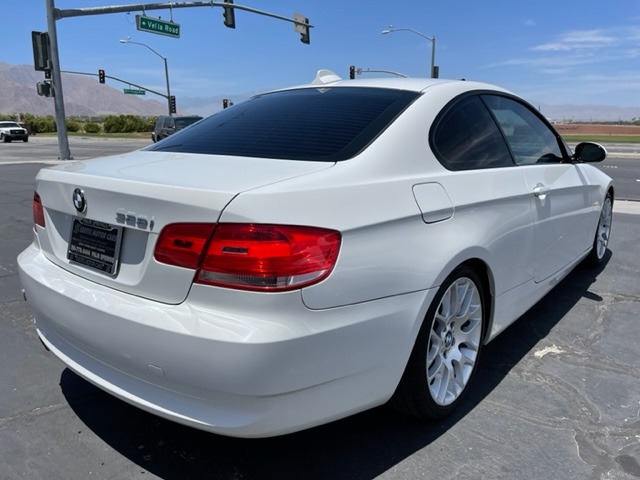 Used-2009-BMW-3-Series-328i