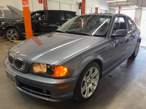 Used-2001-BMW-3-Series-325Ci