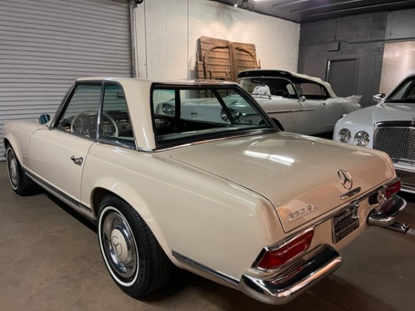 Used-1966-Mercedes-Benz-230-SL