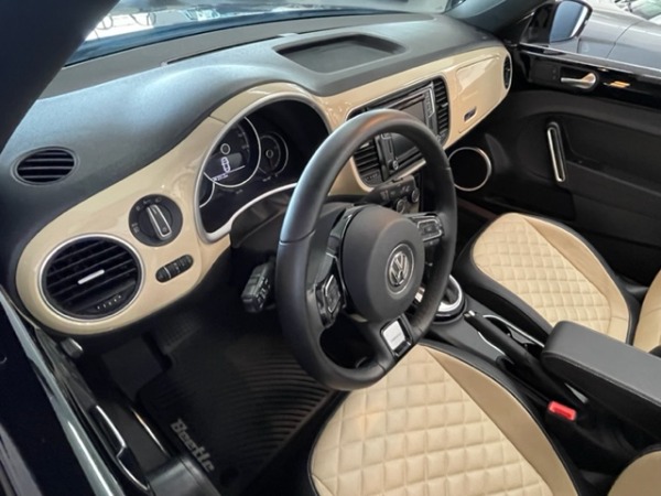 Used-2019-Volkswagen-Beetle-Convertible-20T-Final-Edition-SEL