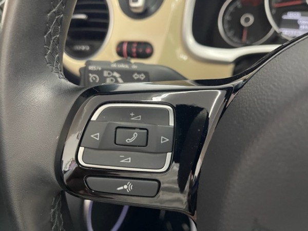 Used-2019-Volkswagen-Beetle-Convertible-20T-Final-Edition-SEL