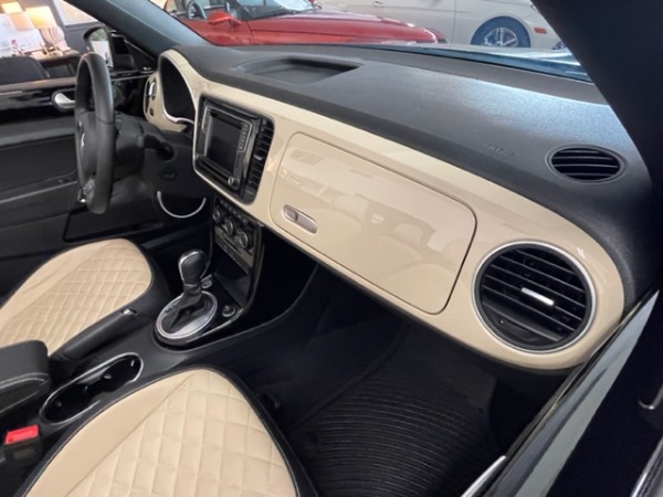 Used-2019-Volkswagen-Beetle-Convertible-20T-Final-Edition-SEL