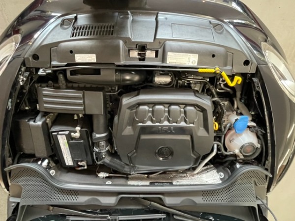 Used-2019-Volkswagen-Beetle-Convertible-20T-Final-Edition-SEL