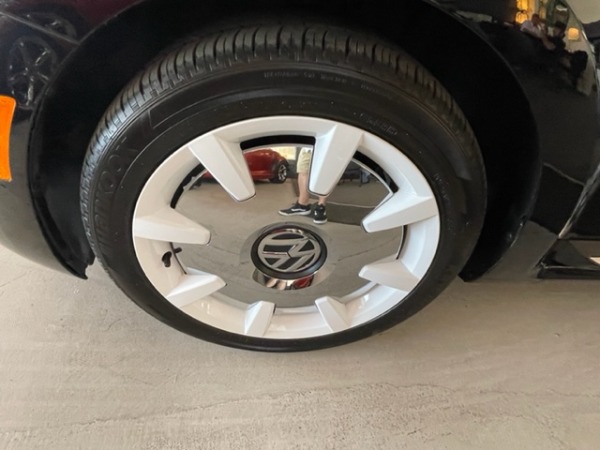 Used-2019-Volkswagen-Beetle-Convertible-20T-Final-Edition-SEL
