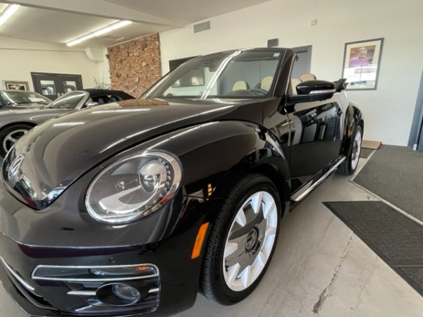 Used-2019-Volkswagen-Beetle-Convertible-20T-Final-Edition-SEL