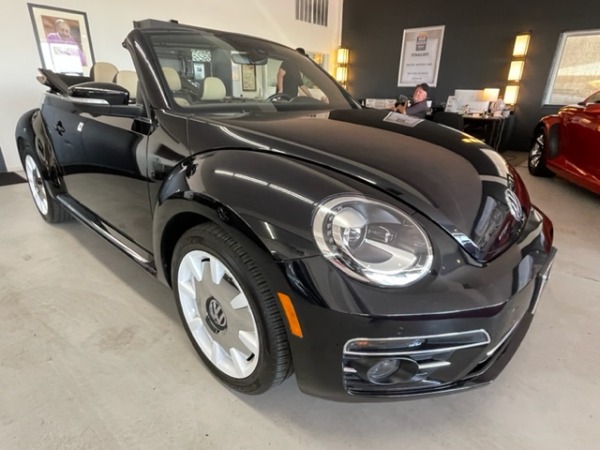 Used-2019-Volkswagen-Beetle-Convertible-20T-Final-Edition-SEL