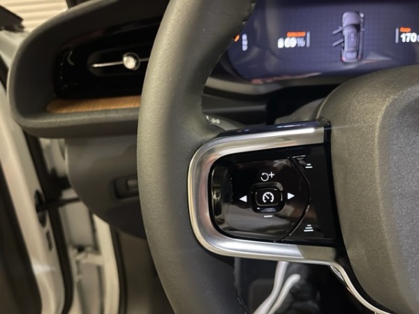 Used-2022-Polestar-2-Long-Range-Dual-Motor