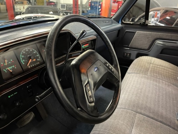 Used-1989-Ford-F-150-XLT-Lariat