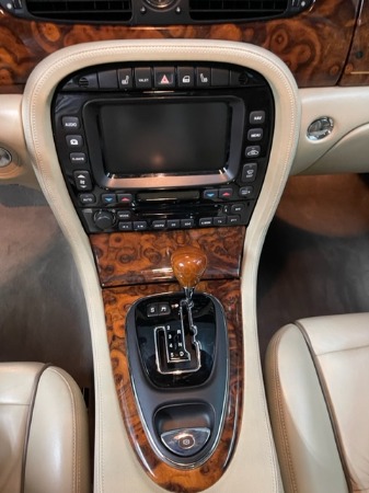 Used-2005-Jaguar-XJ-Series-Vanden-Plas