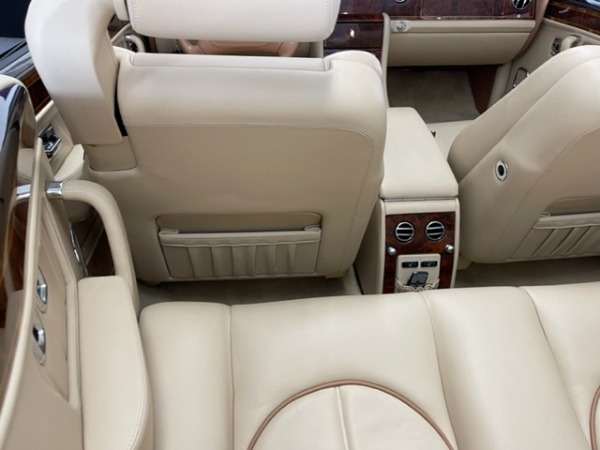 Used-2000-Rolls-Royce-Corniche