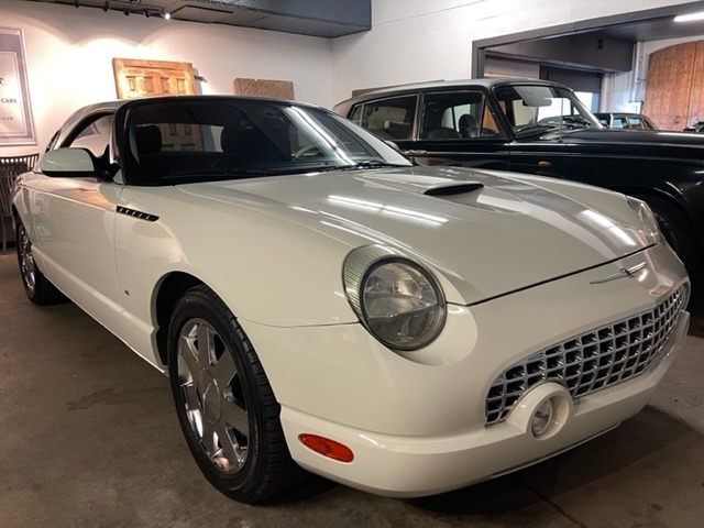 Used-2003-Ford-Thunderbird-Deluxe