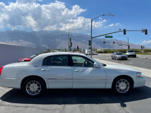 Used-2006-Lincoln-Town-Car-Signature-Limited