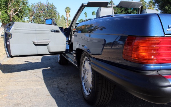 Used-1989-Mercedes-Benz-560-Class-560-SL