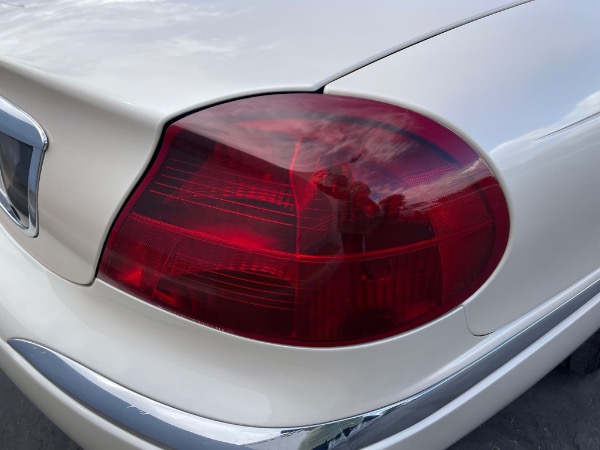 Used-2001-Lincoln-Continental