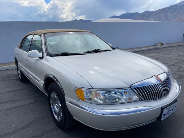 Used-2001-Lincoln-Continental