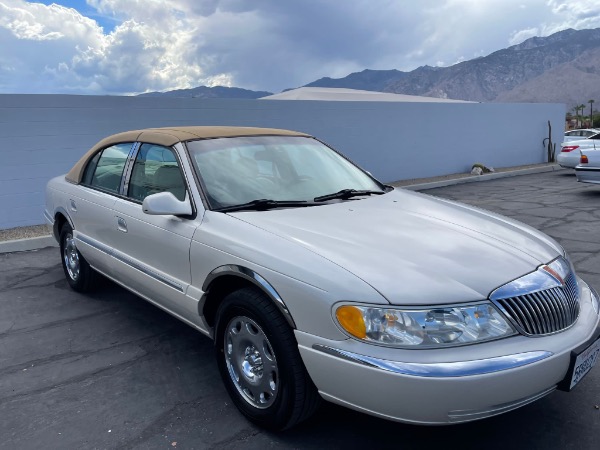 Used-2001-Lincoln-Continental