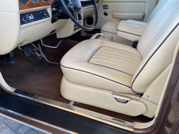 Used-1984-Rolls-Royce-Silver-Spur