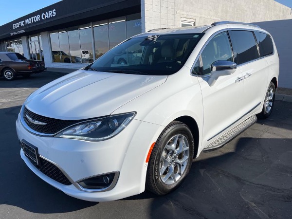 Used-2017-Chrysler-Pacifica-Limited