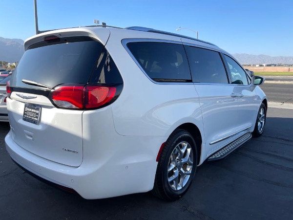 Used-2017-Chrysler-Pacifica-Limited