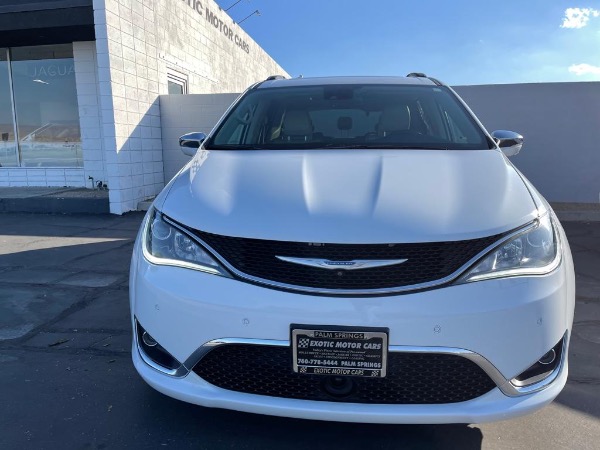 Used-2017-Chrysler-Pacifica-Limited