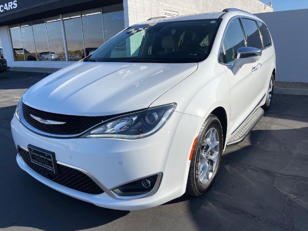 Used-2017-Chrysler-Pacifica-Limited