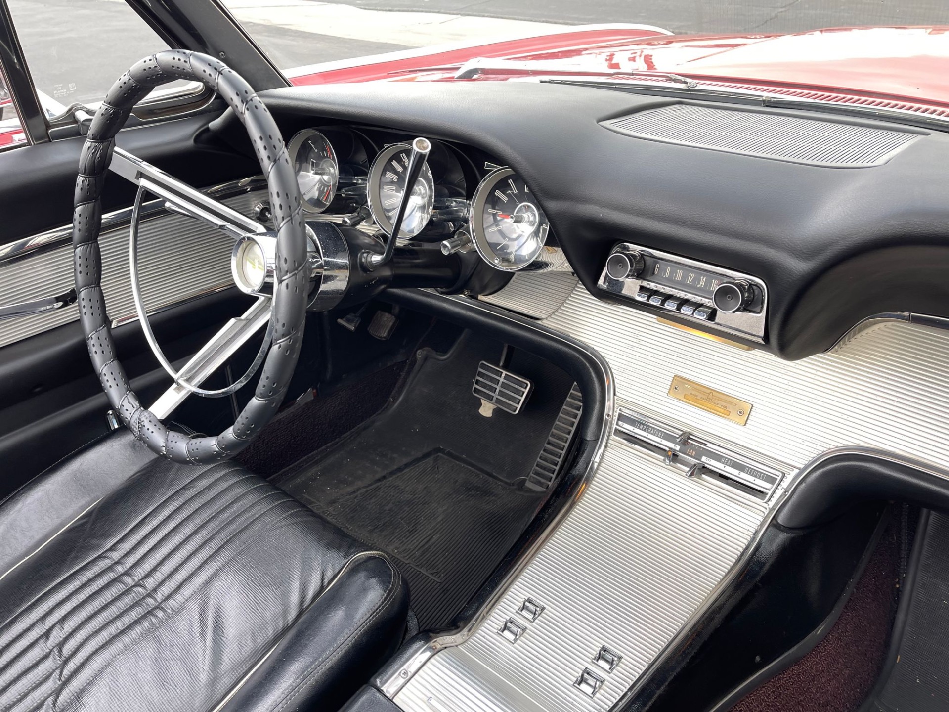 Used-1963-Ford-Thunderbird
