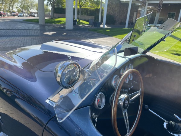 Used-2005-Shelby-Cobra-Factory-Five-Replica