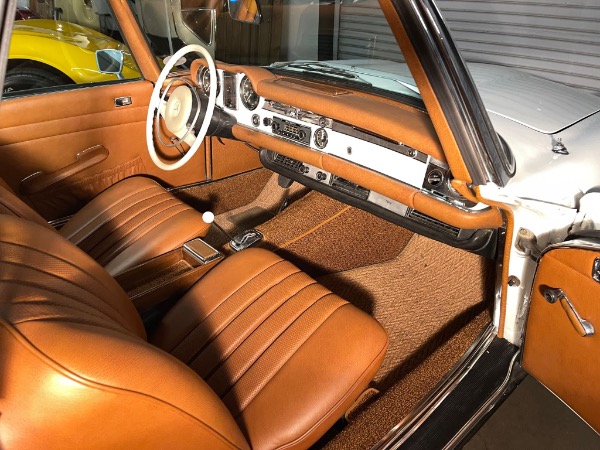 Used-1969-Mercedes-Benz-280-SL