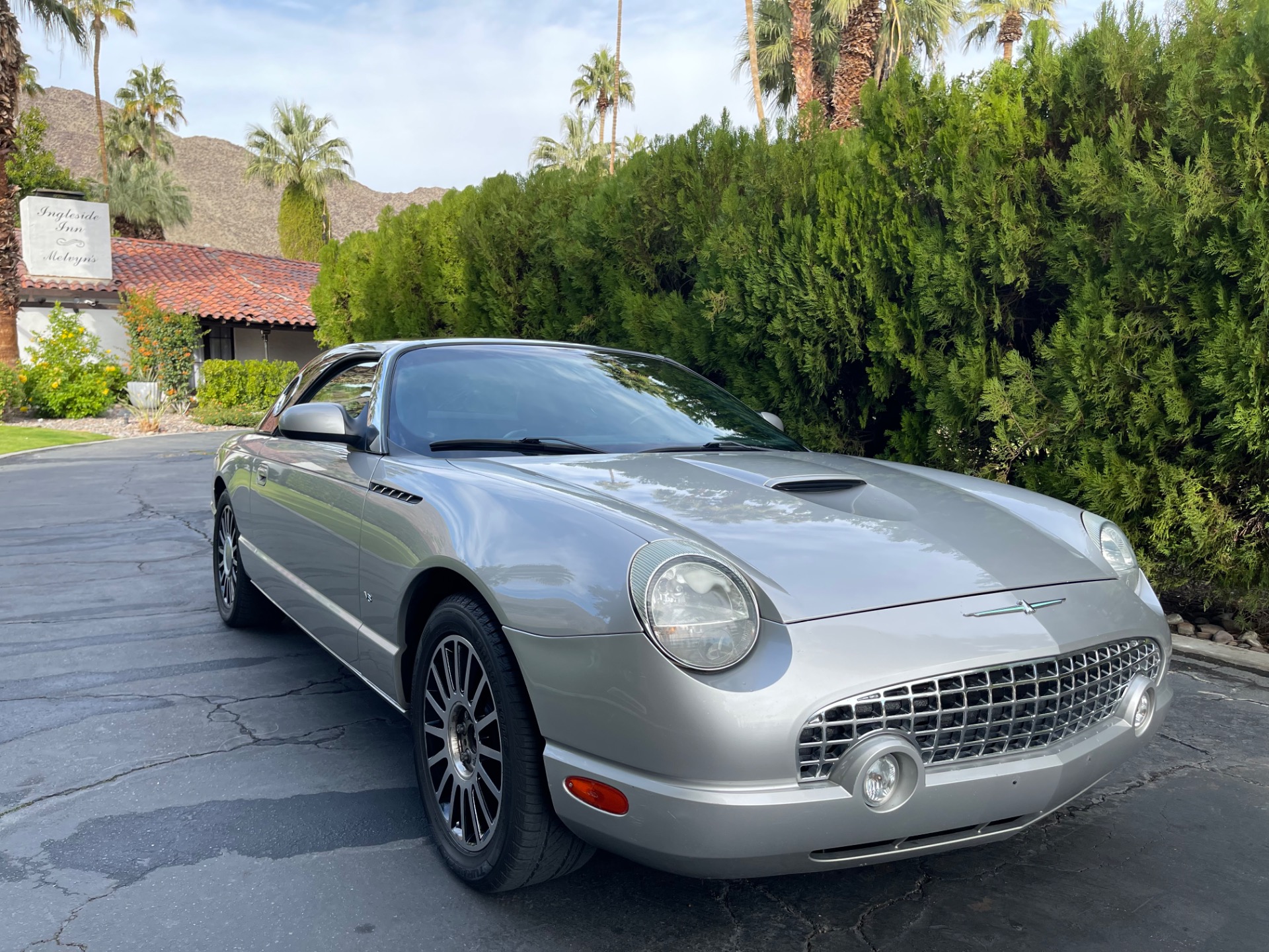 Used-2004-Ford-Thunderbird-Deluxe