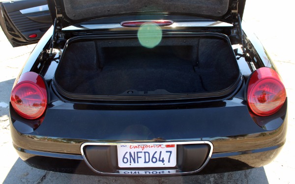 Used-2002-Ford-Thunderbird-Deluxe