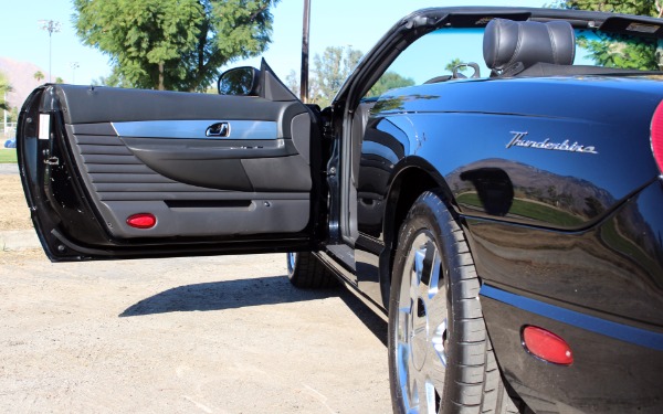 Used-2002-Ford-Thunderbird-Deluxe