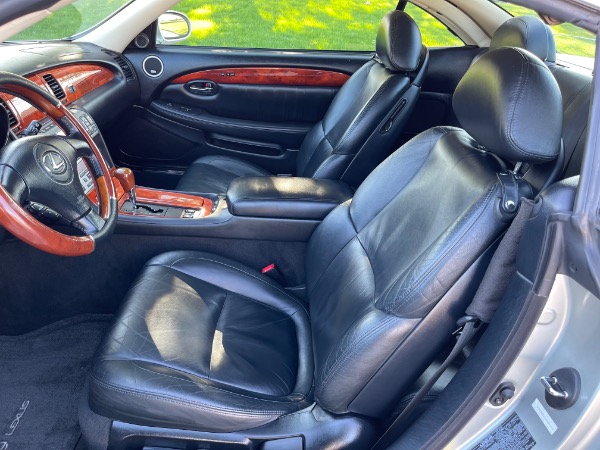 Used-2002-Lexus-SC-430