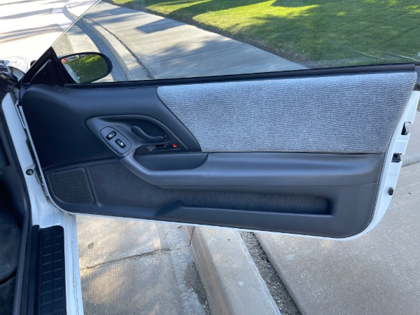 Used-1997-Chevrolet-Camaro