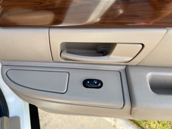 Used-2004-Mercury-Grand-Marquis-LS-Premium