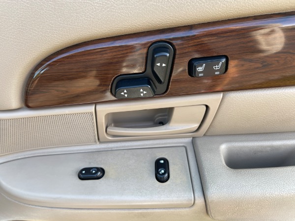 Used-2004-Mercury-Grand-Marquis-LS-Premium